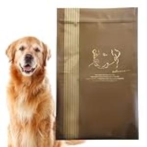 義父、素直に犬が好き、可愛いと言えばいいのに。 悪態をつきながら犬を可愛がっている。